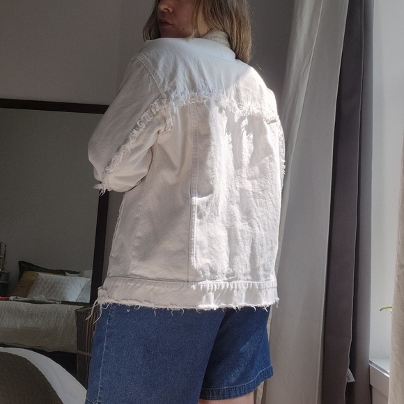 3/50$ ○ ZARA TRAFALUC WHITE DENIM JACKET SIZE M - Picture 5 of 7